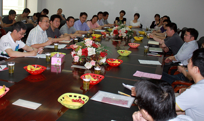 兩個六合彩結果
的青年學者在論壇上交流