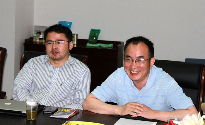 陳啟軍院長在在論壇上發表熱情講話