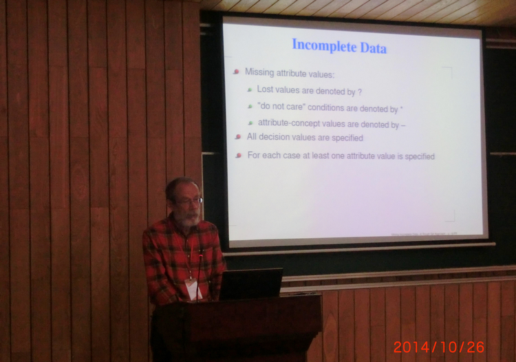 Jerzy W. Grzymala- Busse教授做大會報告